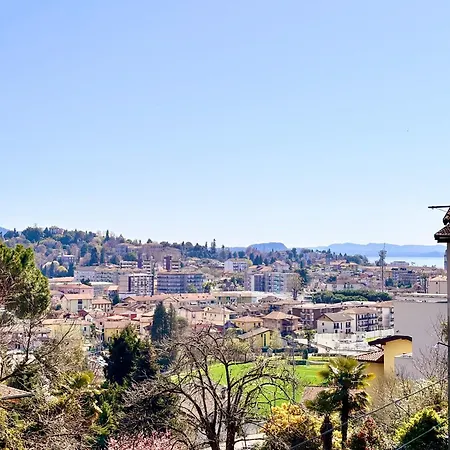 Bilocale Con Balcone A Pochi Minuti Dal Verbania