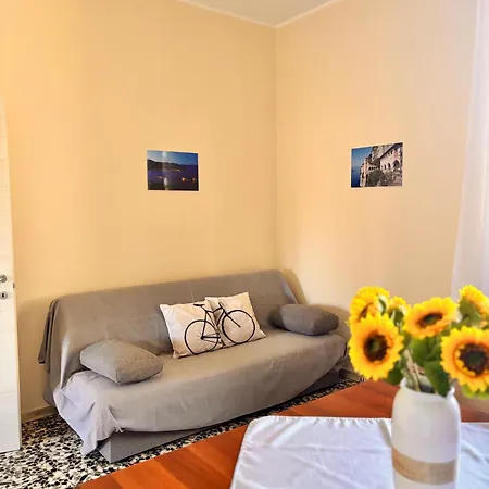 Bilocale Con Balcone A Pochi Minuti Dal Apartment